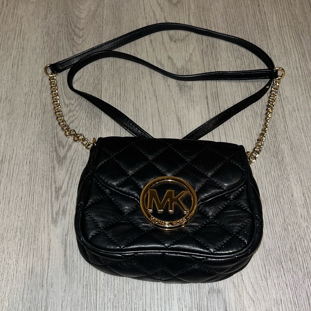 Micheal Kors cross body